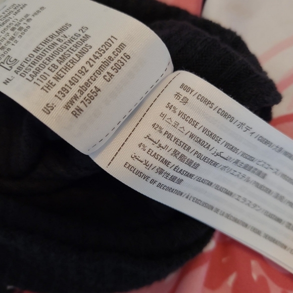 Abercrombie Women's Mock Neck Black Long Sleeve Shirt Size Small - Picture 4 of 4